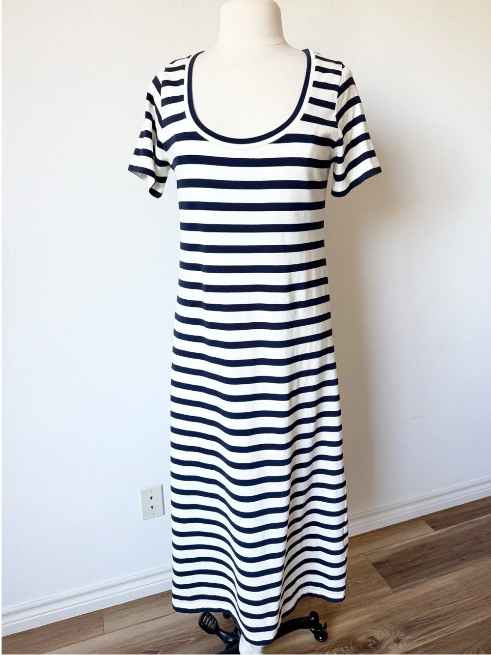 J Crew Striped Short-Sleeve Scoop Neck Dress – Navy and White